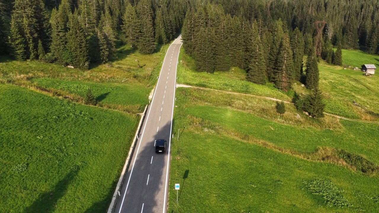 Obsidian Private Driver sulle strade delle Dolomiti